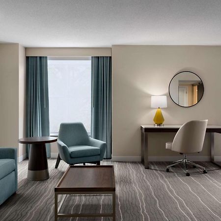 Hotel Doubletree By Hilton Norfolk Airport Extérieur photo